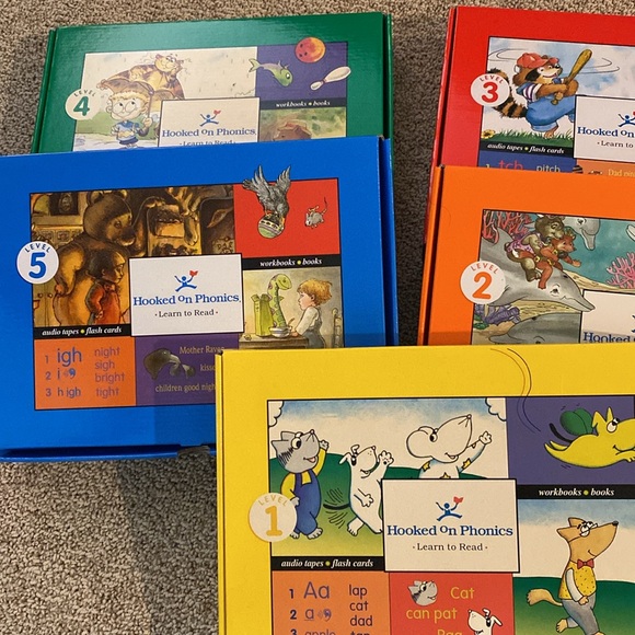 Hooked on Phonics Ages 3-8 - Picture 4 of 10